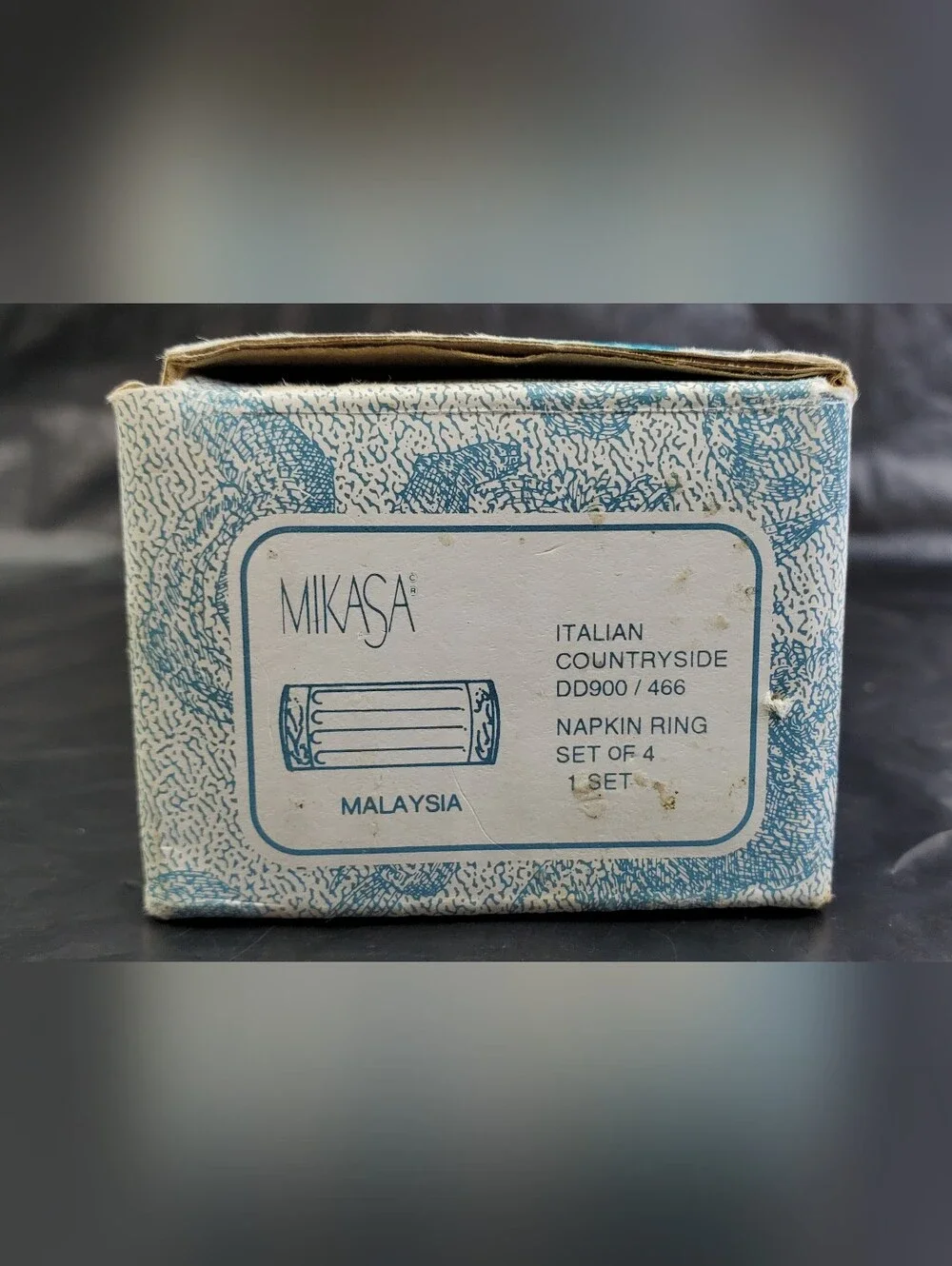 Mikasa Italian Countryside Napkin Rings w/ Box - DD900 / 466 - Set of 4 - GUC